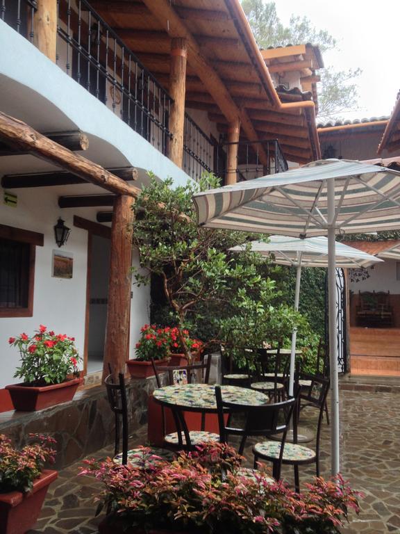 Hotel Meson Del Romero Tapalpa Exterior foto